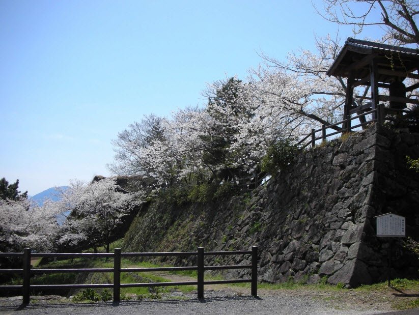 Hiji Castle Ruins, Japan